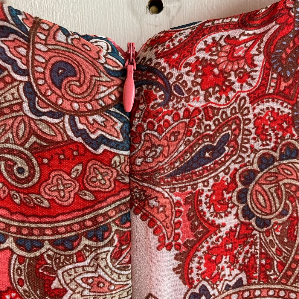 Dress - Picture 7 of 8